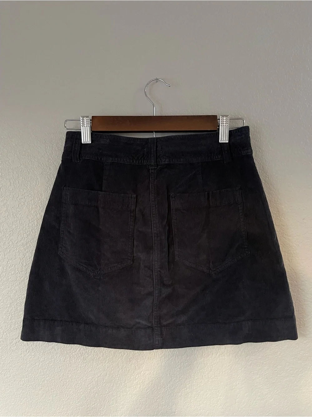 Faherty Women’s Size 2 Corduroy Mini Skirt Dark Gray Garment Dyed